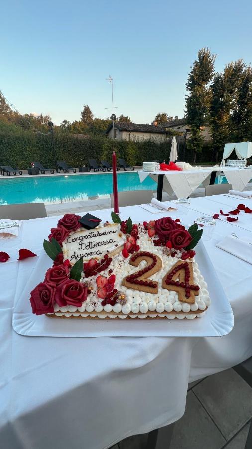 Agriturismo Corte Casello Gazoldo degli Ippoliti エクステリア 写真