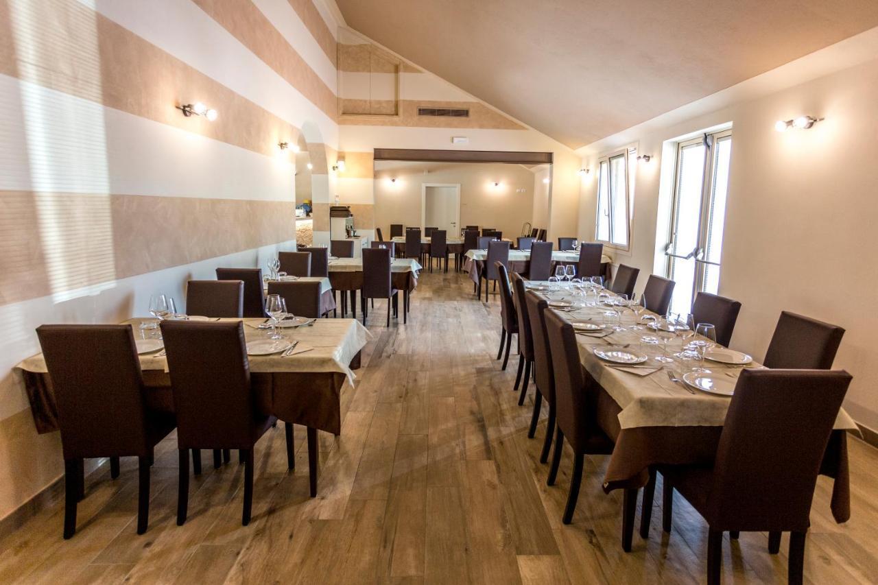 Agriturismo Corte Casello Gazoldo degli Ippoliti エクステリア 写真