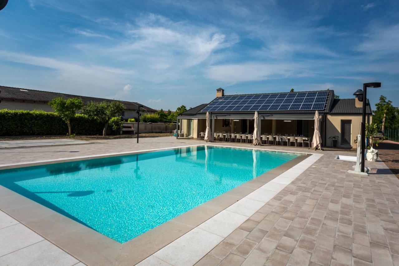 Agriturismo Corte Casello Gazoldo degli Ippoliti エクステリア 写真